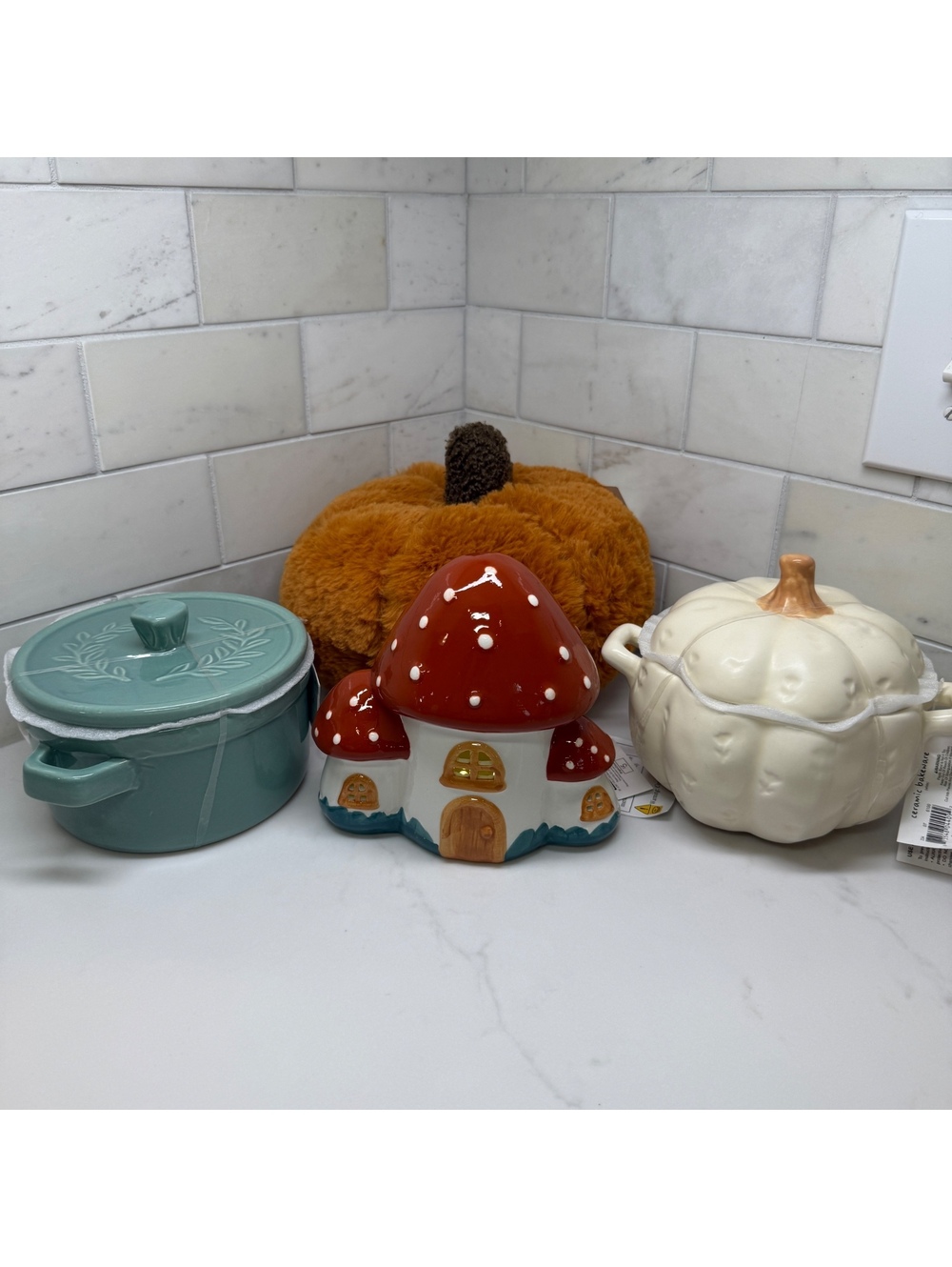 Autumn Themed Decorative Ceramic and Plush Kitchen Set